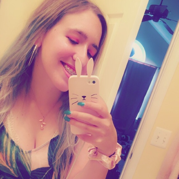 Profile Picture of Madeline Mcguire (@maddiemcg23) on Poshmark
