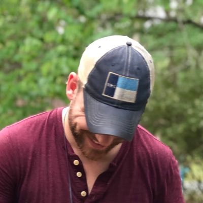 Profile Picture of Aaron Simpson (@heyaaronsimpson) on Twitter