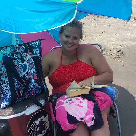 Profile Picture of Kaitlyn Tepper (@kttepper) on Poshmark