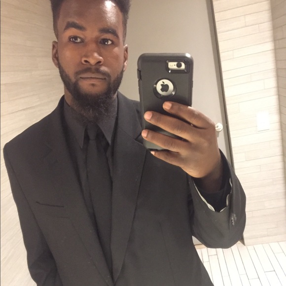 Profile Picture of Josh Fleming (@jfleming36) on Poshmark