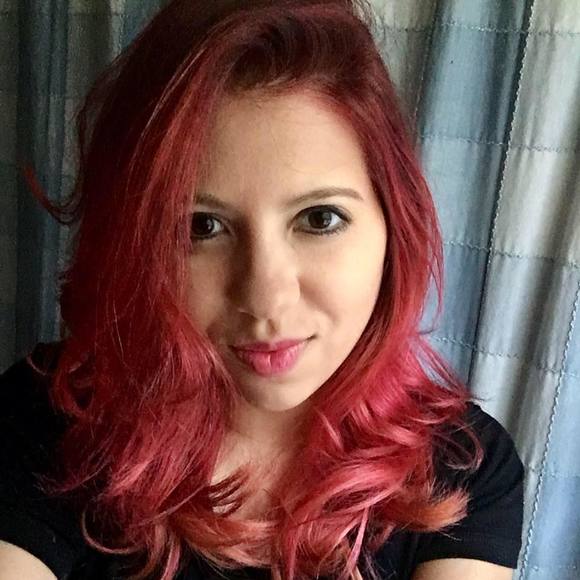 Profile Picture of Raquel Teixeira (@racheldsn) on Poshmark