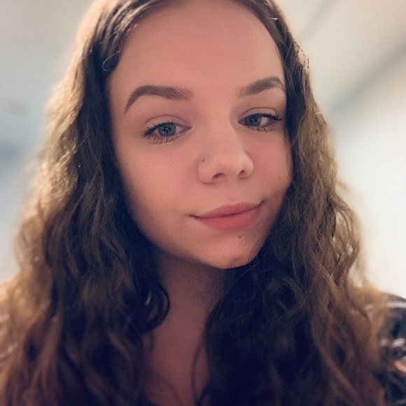 Profile Picture of Brooklyn Keimig (@brookkeimig2) on Poshmark