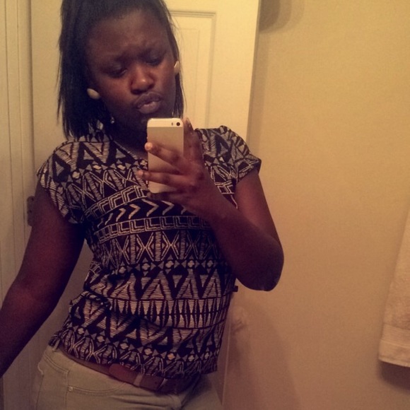 Profile Picture of Doshamire Nelson (@iamdoshamire) on Poshmark