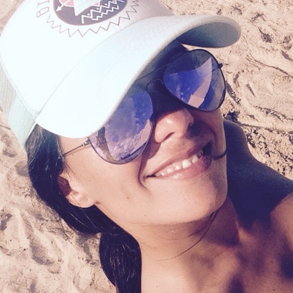 Profile Picture of Frances Priegues (@fmpriegues) on Poshmark