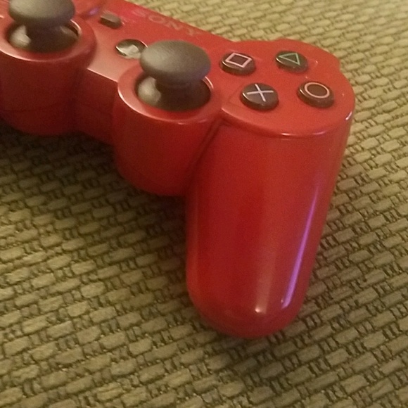 Profile Picture of John Keller (@jkell8999) on Poshmark