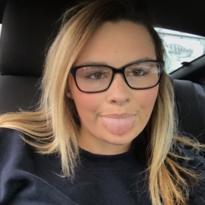 Profile Picture of Mackenzie Franz (@KenzFranz) on Twitter