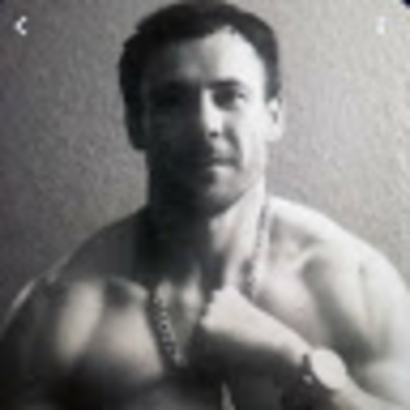 Profile Picture of Joshua Heinrichs (@559culprit) on Poshmark