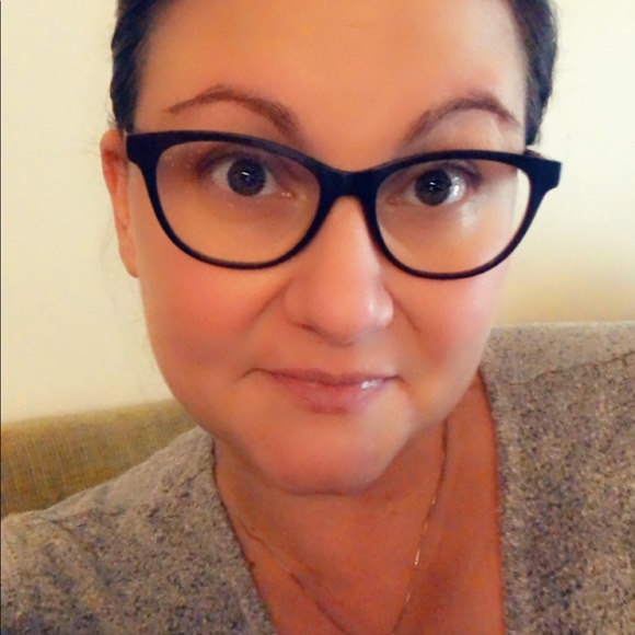 Profile Picture of Jessica Wright (@jwright4917) on Poshmark