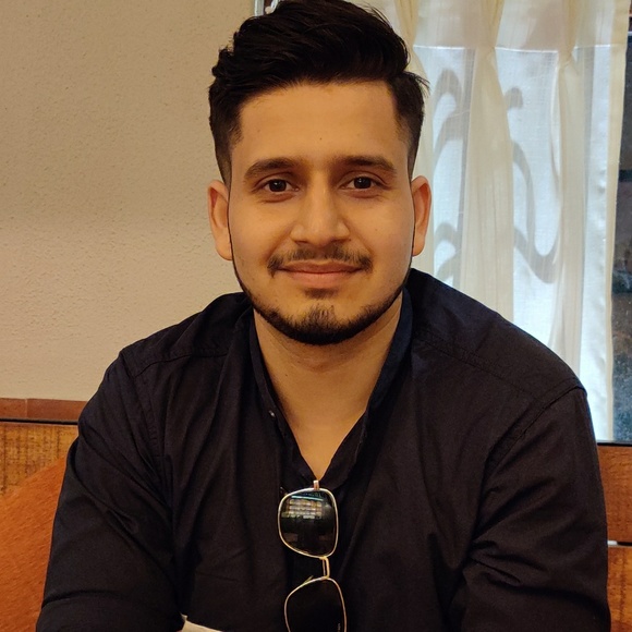 Rakib Sarmadi - Poshmark Profile Picture of Rakib Sarmadi (@rakib_sarmadi) on Poshmark