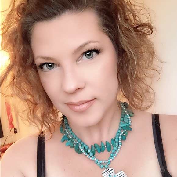 Profile Picture of Misty Tolbert (@waynemisty) on Poshmark