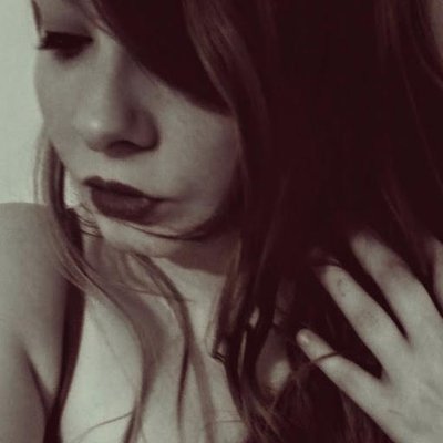 Profile Picture of Collette George (@Collinoodle) on Twitter