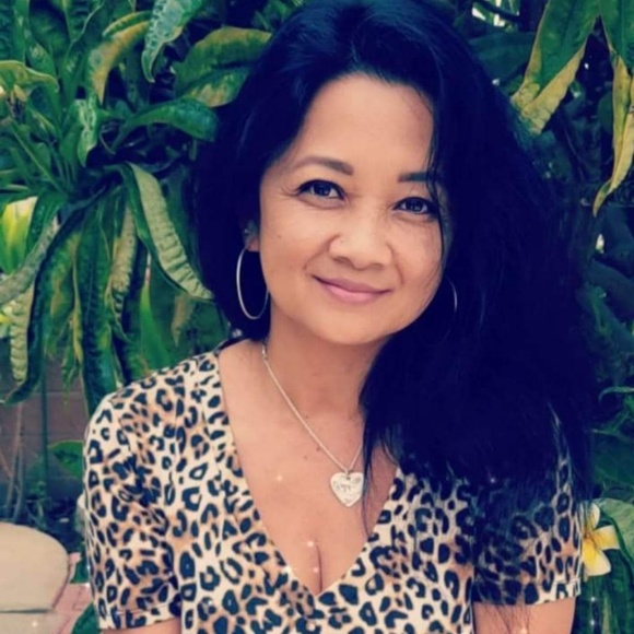 Profile Picture of Paula Garner (@pollygirl65) on Poshmark