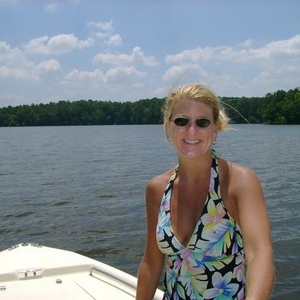 Profile Picture of Lisa Goldstein (@lisacgold) on Myspace