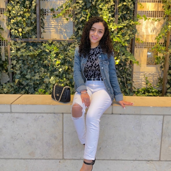 Profile Picture of Ereny Nagib (@emnagib100) on Poshmark