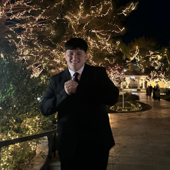 Profile Picture of Raymundo Echavarria (@ray_ray_65) on Poshmark