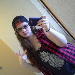 Profile Picture of Ruth Cooley (@idecalgfy) on Twitter