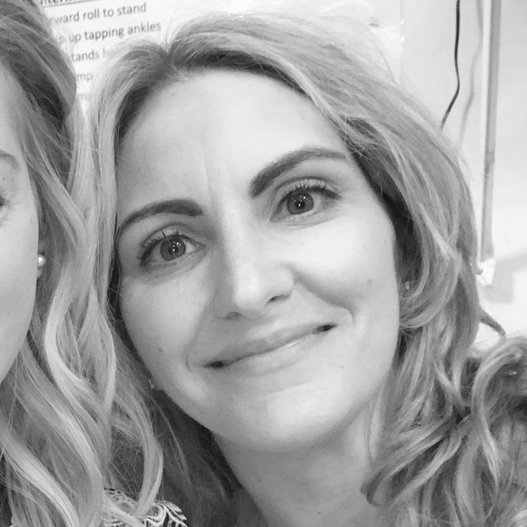 Kelly Grenner - Poshmark Profile Picture of Kelly Grenner (@kpgrenner) on Poshmark