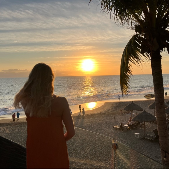 Profile Picture of Ananda Wielock (@awielock) on Poshmark