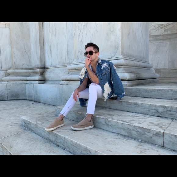 Profile Picture of Nick Dobbs (@nickdobbs016) on Poshmark