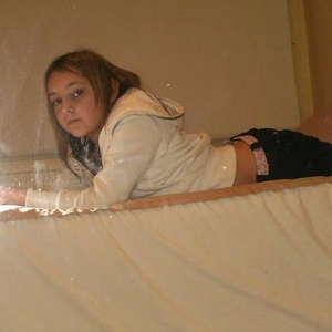 Profile Picture of Alice Batchelor (@lilmissbatch) on Myspace