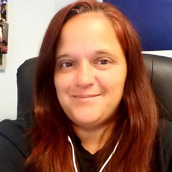 Profile Picture of Jennifer Kliebert (@jenlib34) on Poshmark