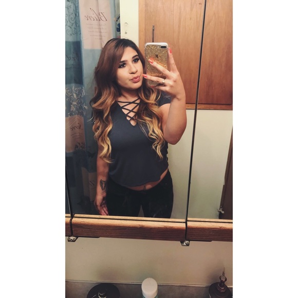 Profile Picture of Stacey Cardenas (@staceyrae_11) on Poshmark