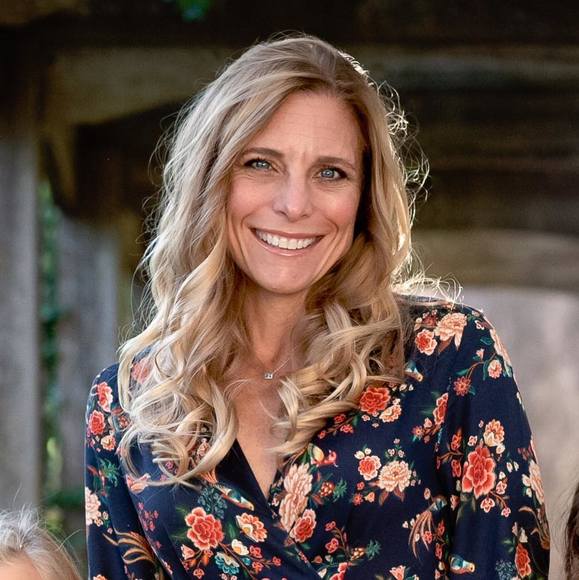 Profile Picture of Cassandra Rozycki petersen (@ironcass) on Poshmark