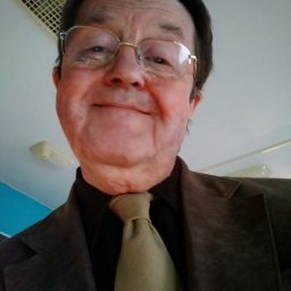 Paul Konitzer - Poshmark Profile Picture of Paul Konitzer (@shotz3671) on Poshmark