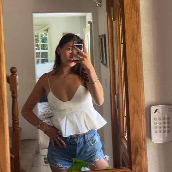 Profile Picture of kendra schmidt (@@kendraschmidtt) on Tiktok