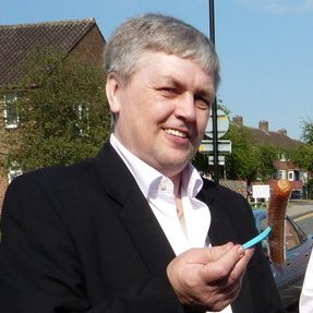 Profile Picture of Tony Weir (@@twibfan) on Twitter