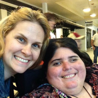 Profile Picture of Abby Larsen (@AbbyLarsen29) on Twitter