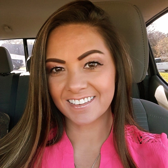 Profile Picture of Crystal Mitchell (@jorey0104) on Poshmark