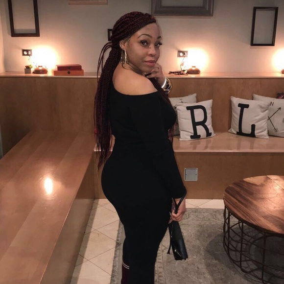 Ashontai Folmar - Poshmark Profile Picture of Ashontai Folmar (@afolmar) on Poshmark