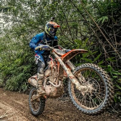 Profile Picture of Chris Warwick (@ChrisWarwick_81) on Twitter