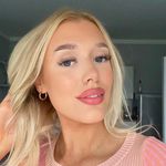 Profile Picture of Jenna Calderwood Stewart (@jennascs) on Instagram