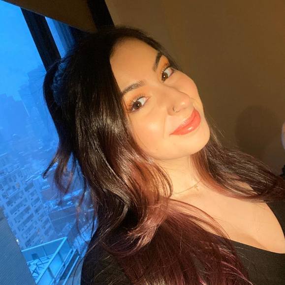 Profile Picture of Toni Scordato (@toniscordato) on Poshmark