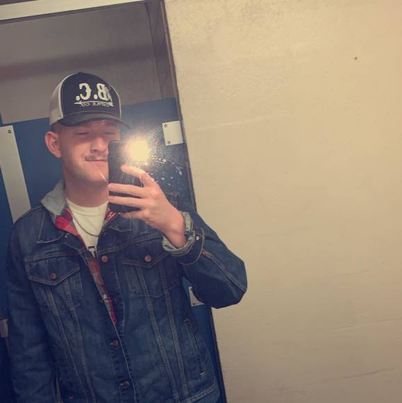 Profile Picture of Dawson Inhofe (@dawsonmcquade) on Poshmark