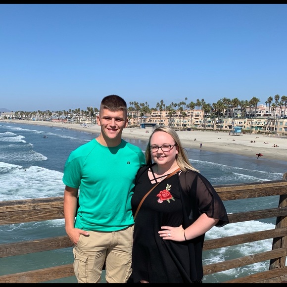 Profile Picture of Kylee Kinyon (@kyleekinyon) on Poshmark