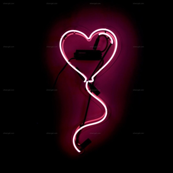 Profile Picture of Bella Daniel (@bella_daniel) on Poshmark