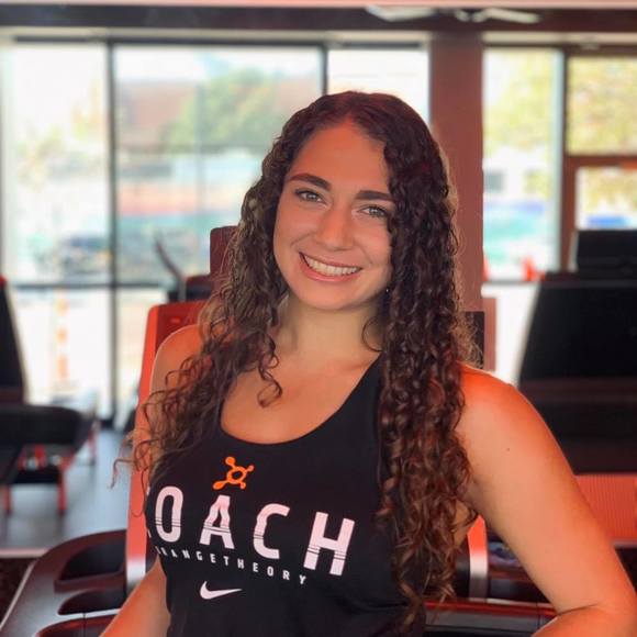 Amira Barsoom - Poshmark Profile Picture of Amira Barsoom (@heyits_amira) on Poshmark