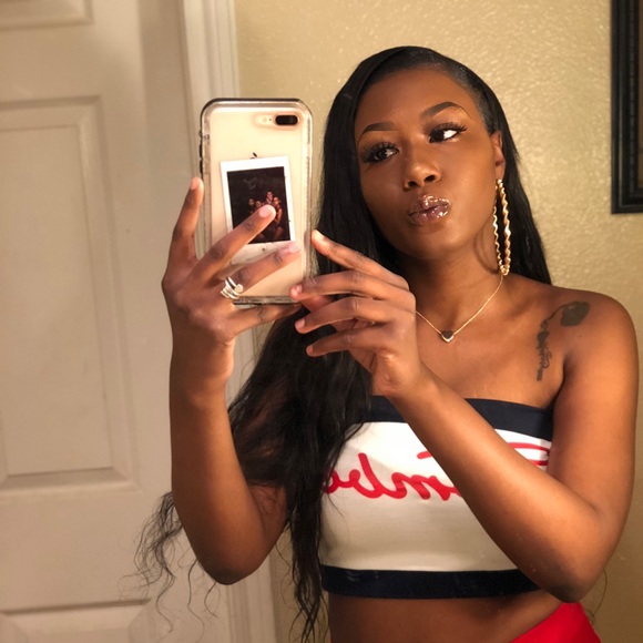 Profile Picture of Cindy Franklin (@cindiii999) on Poshmark