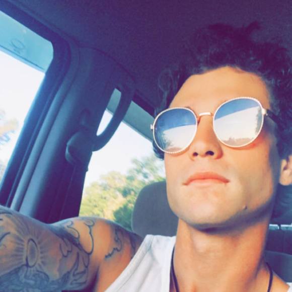 Profile Picture of Jarett Henry (@jrhenry02) on Poshmark