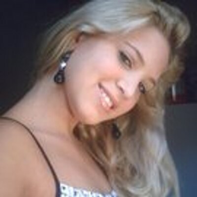 Profile Picture of Roberta Santos (@robertasantos74) on Twitter