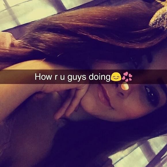 Profile Picture of Ariel Crews (@youradorable69) on Poshmark