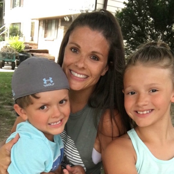 Profile Picture of Jill Monestero (@jillmonestero) on Poshmark