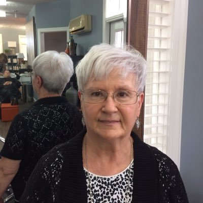 Profile Picture of Livera D. Hussey (@eparamimymijif) on Twitter