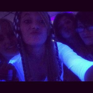 Rose Cole - Myspace Profile Picture of Rose Cole (@princess_rose98) on Myspace