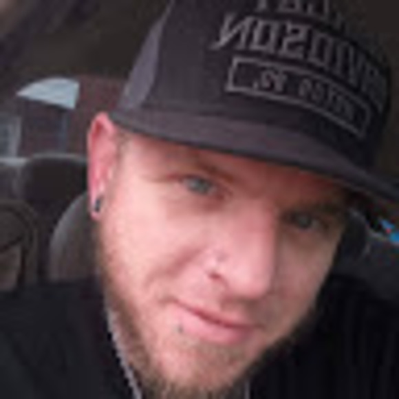 Profile Picture of Mike Doyle (@mdoyle51581) on Poshmark