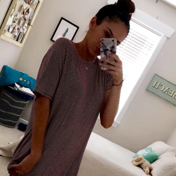 Profile Picture of Halle Barsi (@halleberry93) on Poshmark