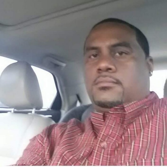 Profile Picture of Kenny Cooper (@klcooper918) on Poshmark